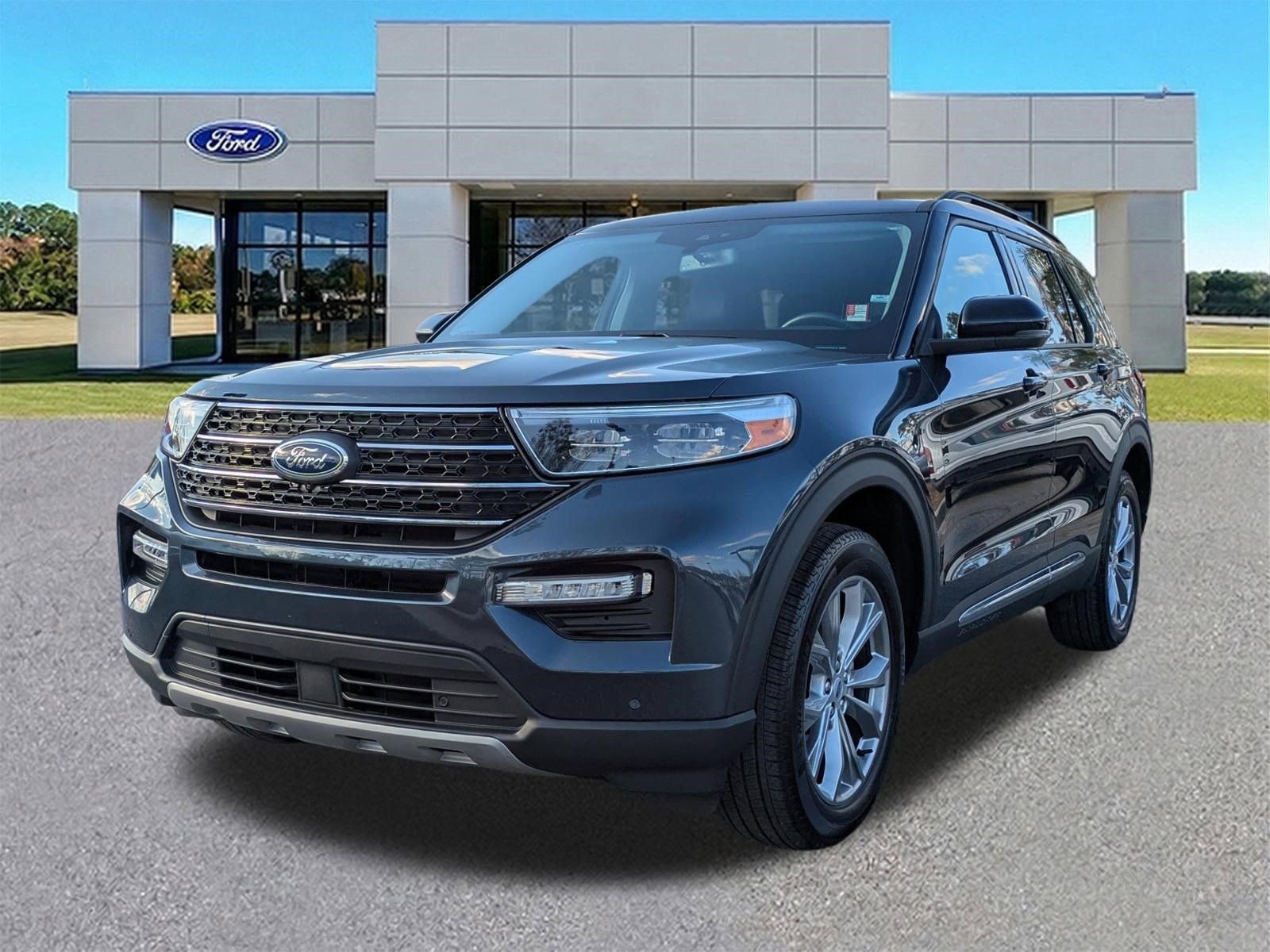 Certified 2023 Ford Explorer XLT w/ Equipment Group 202A image 8