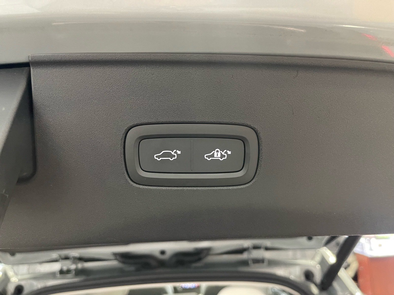 Used 2025 Volvo EX90 Ultra AWD/4WD image 36