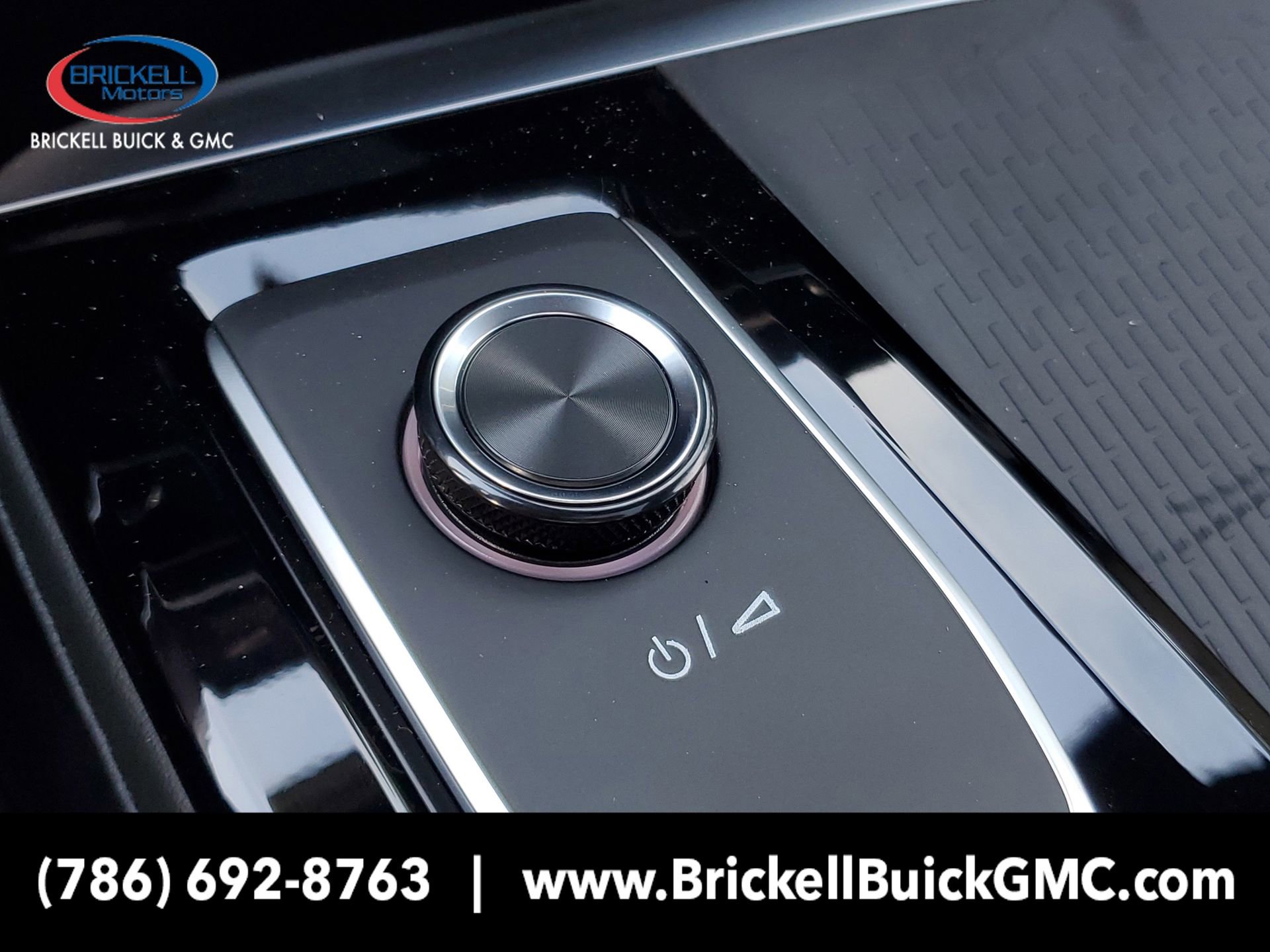 New 2026 Buick Enclave Sport Touring w/ Power Package FWD image 32