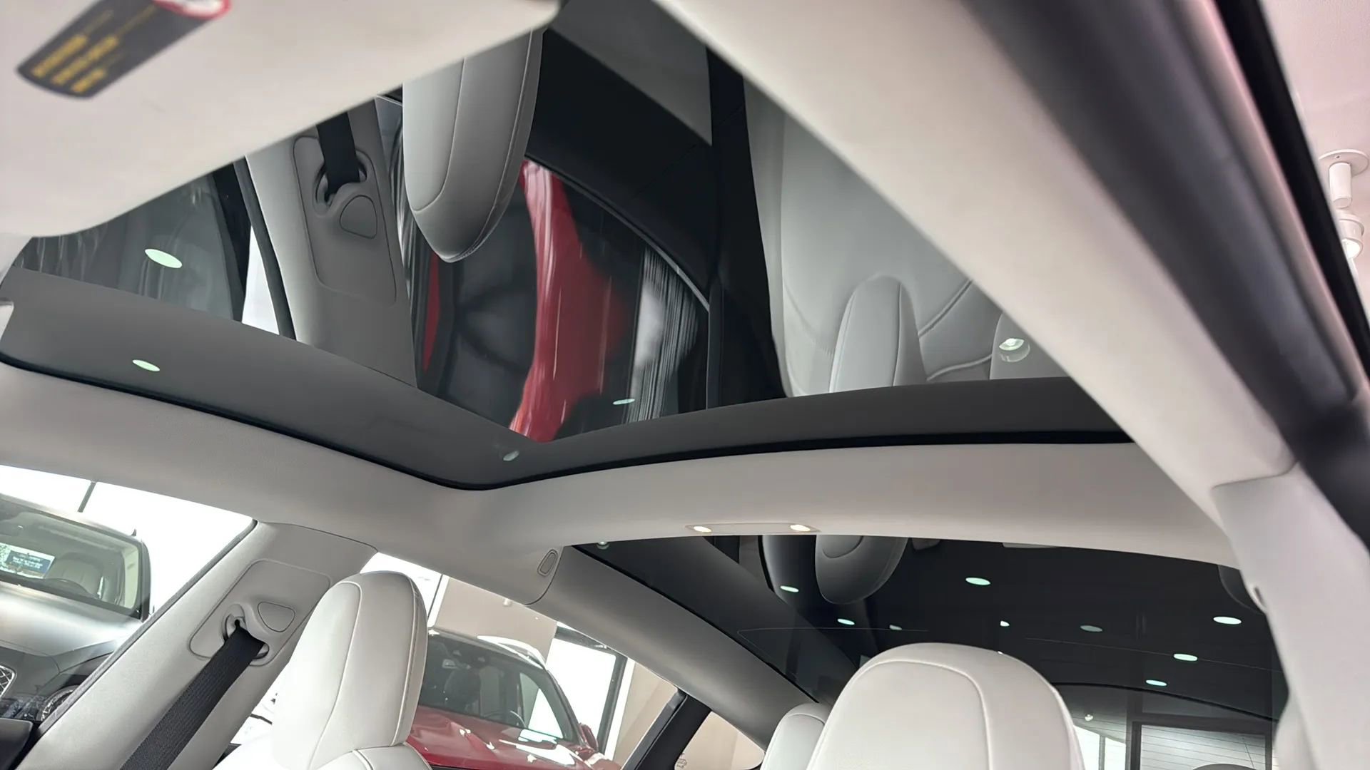 Used 2018 Tesla Model 3 Long Range image 37