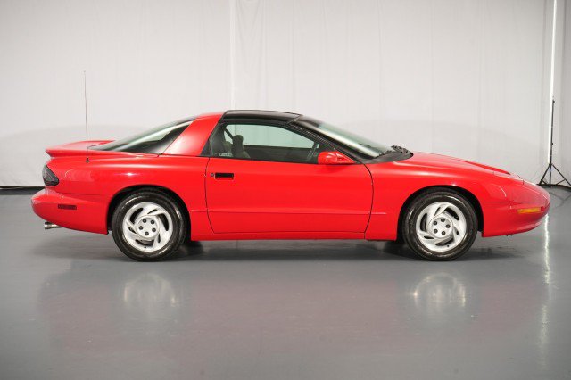 Used 1994 Pontiac Firebird Formula RWD image 22