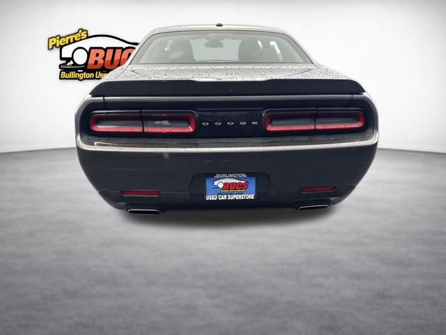 Used 2022 Dodge Challenger GT RWD image 5