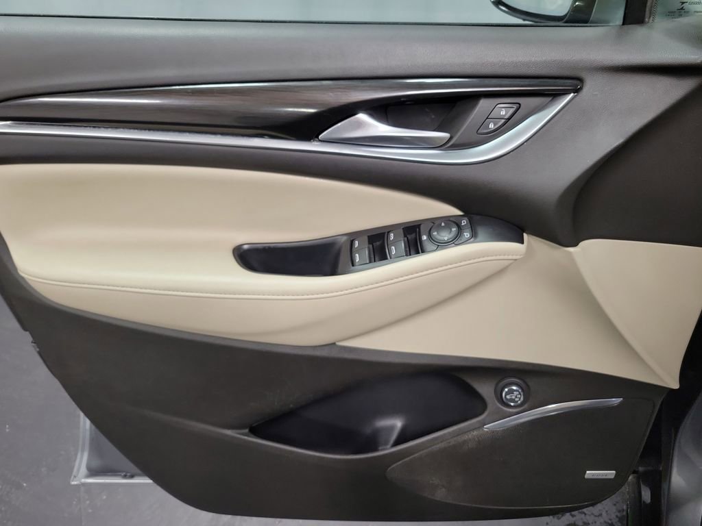 Used 2021 Buick Enclave Essence w/ Sound and Sites Package image 22