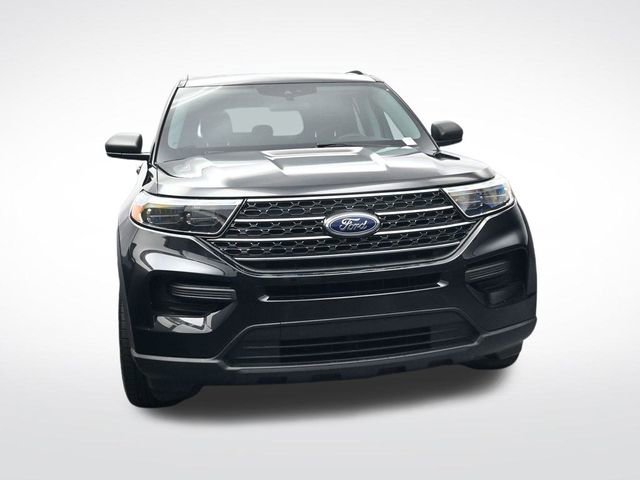 Used 2023 Ford Explorer XLT image 11