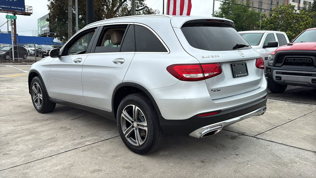 Used 2016 Mercedes-Benz GLC 300 image 13