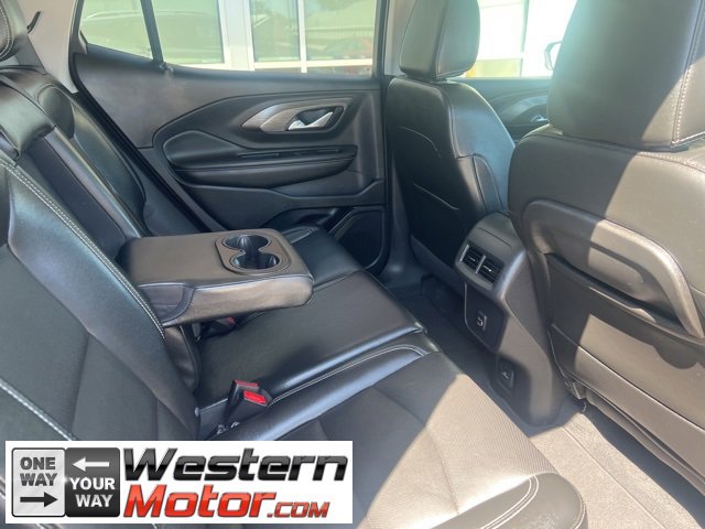 Used 2023 GMC Terrain SLT image 21
