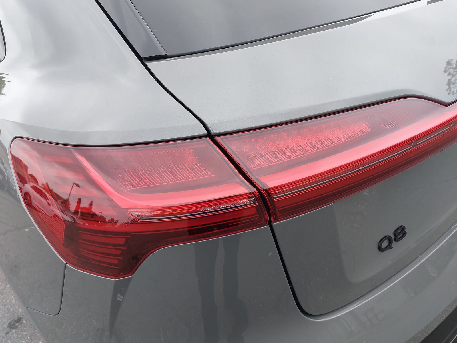 Used 2024 Audi Q8 e-tron Premium Plus w/ Prestige Package AWD/4WD image 38