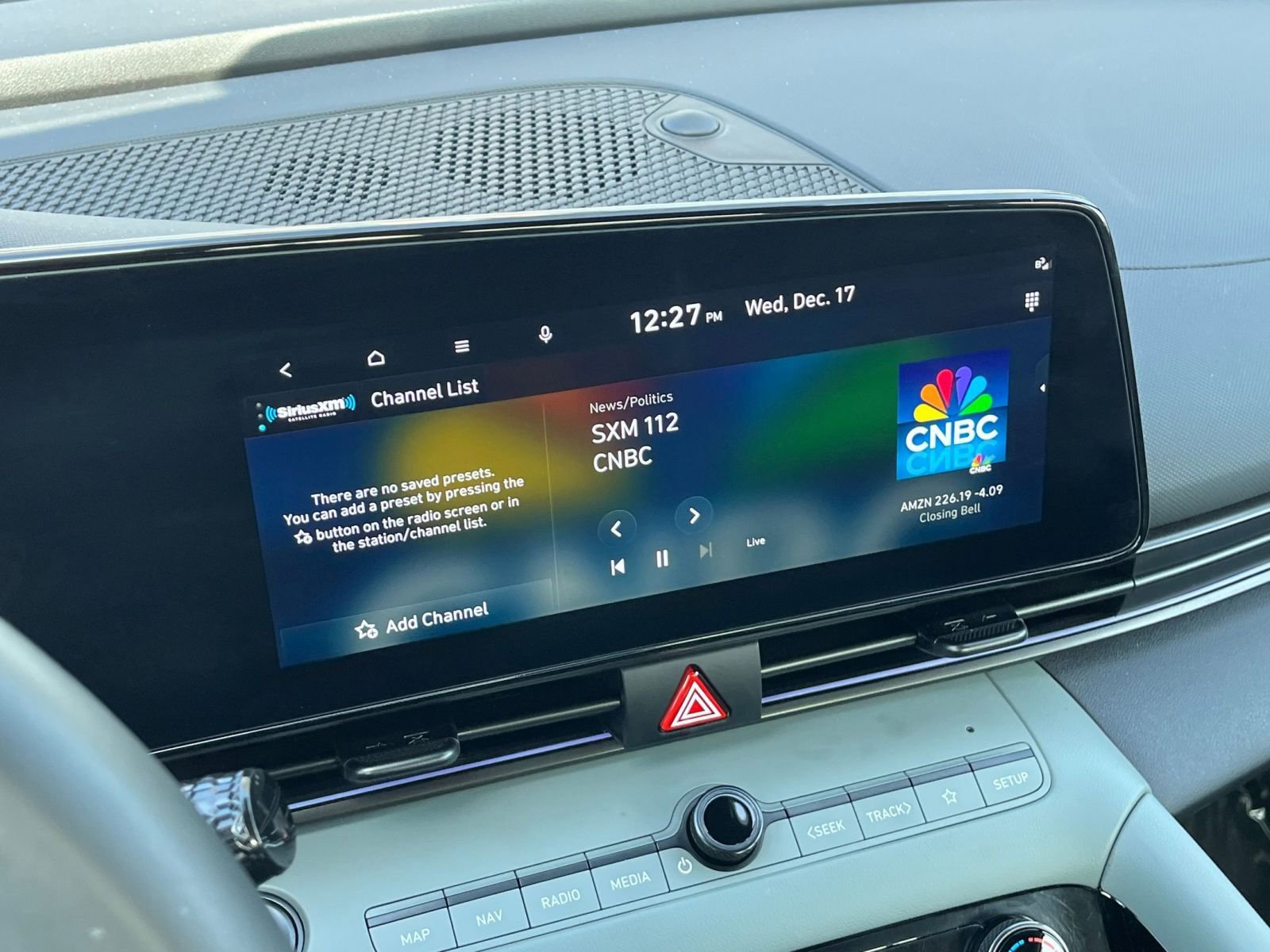 Used 2025 Hyundai Elantra Limited image 18