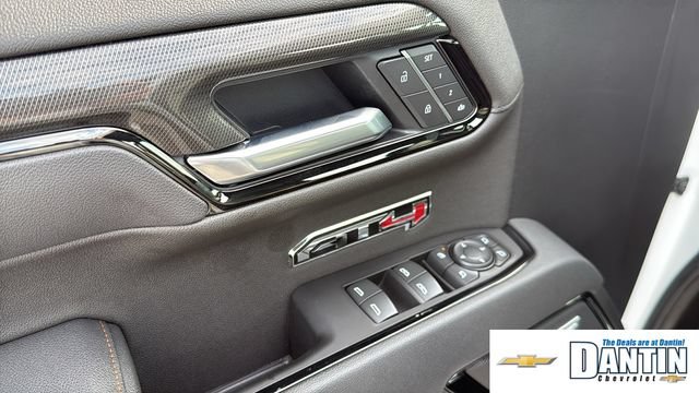 Used 2025 GMC Sierra 1500 AT4 AWD/4WD image 15