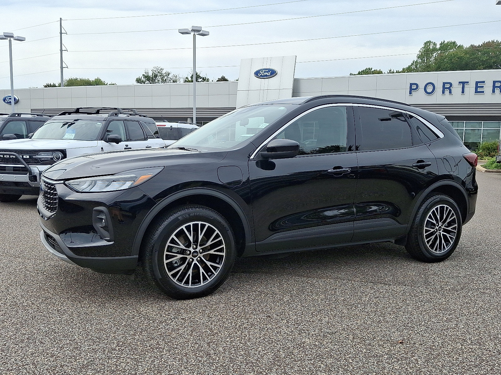 Certified 2024 Ford Escape SE image 5