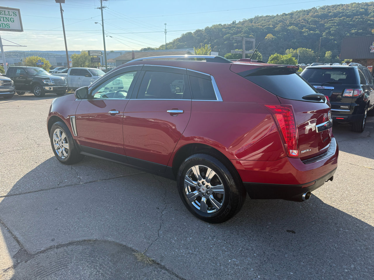 Used 2015 Cadillac SRX Luxury w/ Driver Awareness Package image 10