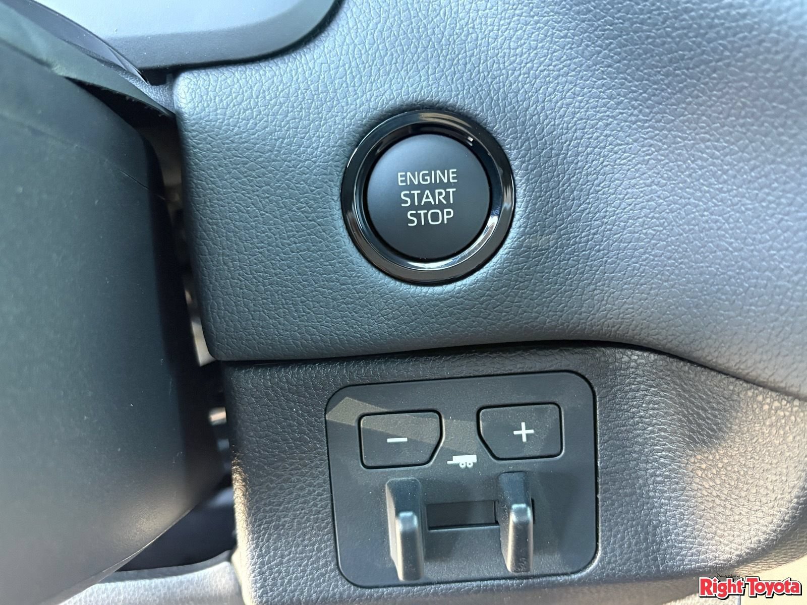 New 2026 Toyota Tundra Limited AWD/4WD image 22