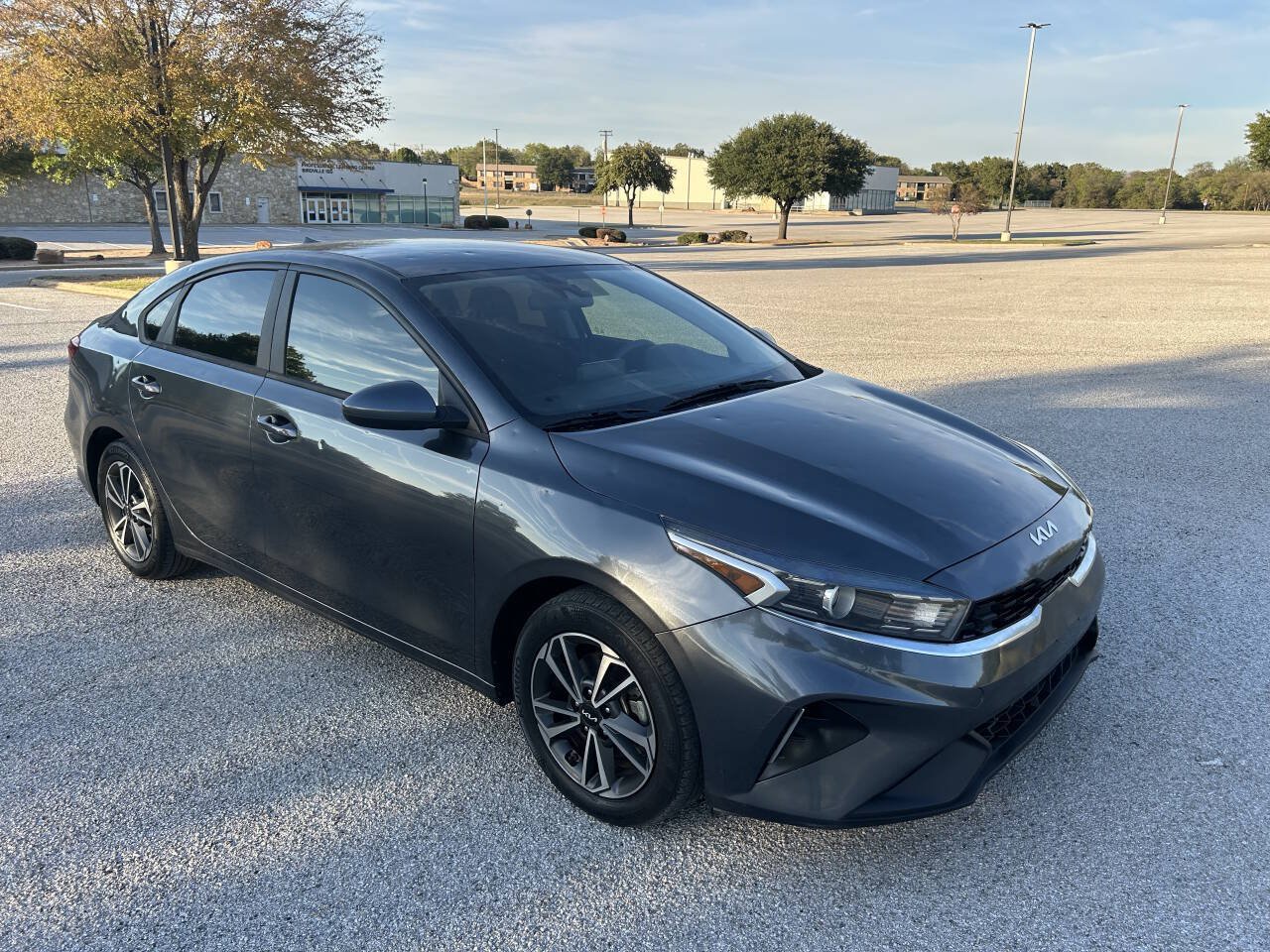 Used 2023 Kia Forte LXS FWD image 6