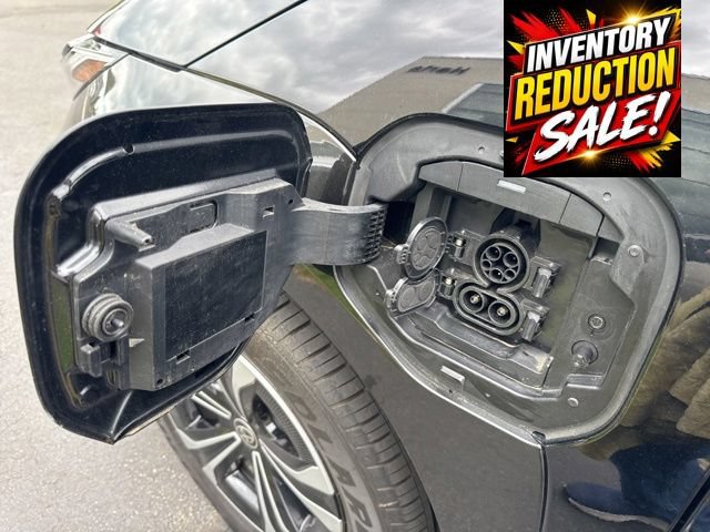 Used 2023 Toyota bZ4X AWD image 38