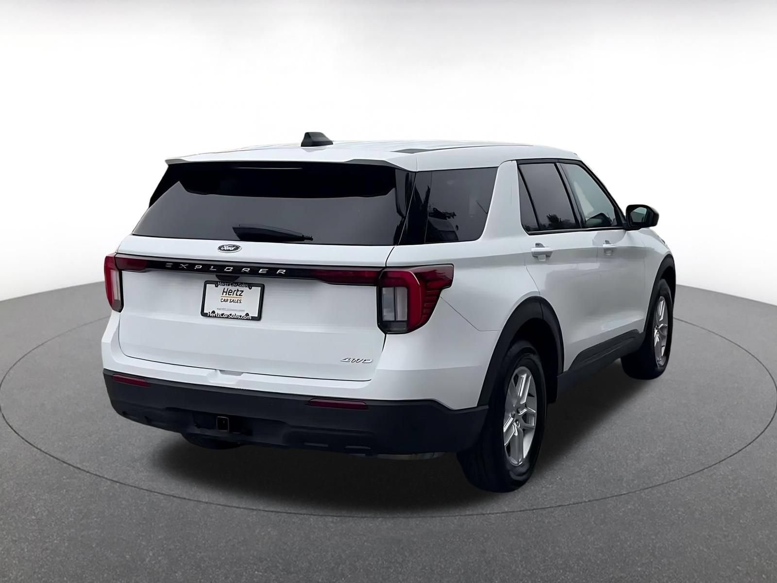 Used 2026 Ford Explorer Active AWD/4WD image 13