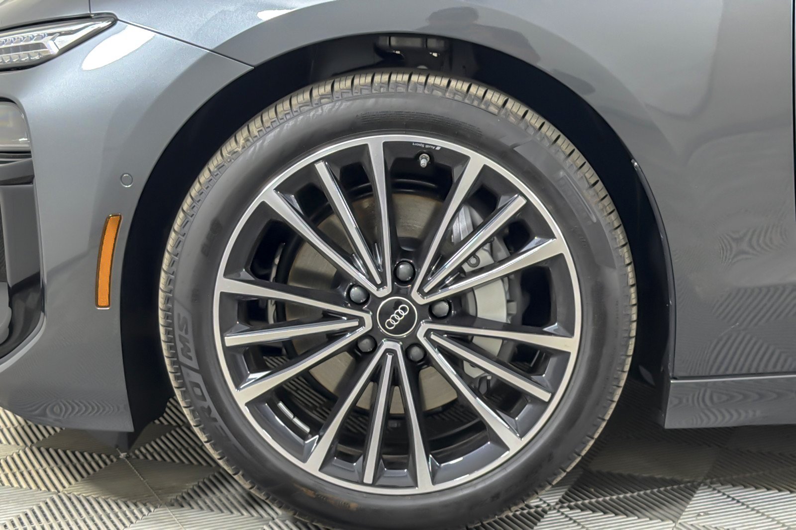 New 2027 Audi A6 e-tron Premium Plus AWD/4WD image 24