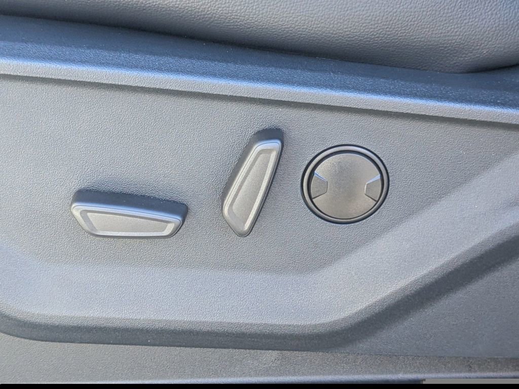 New 2026 Ford F250 Lariat image 21