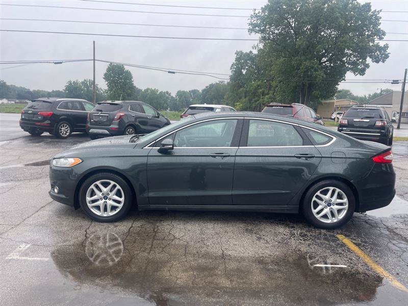 Used 2015 Ford Fusion SE w/ Equipment Group 202A FWD image 8