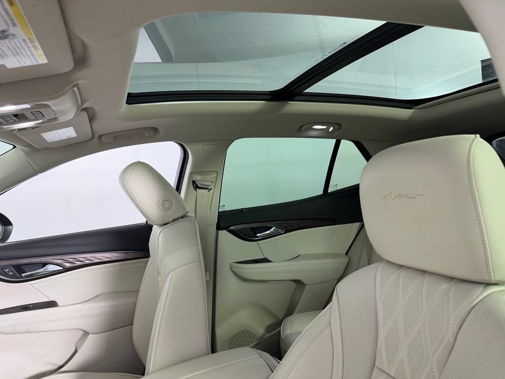 Used 2023 Buick Envision Avenir AWD/4WD image 26