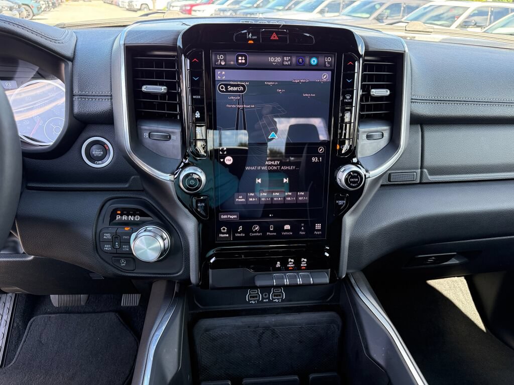 Used 2026 RAM 1500 Laramie AWD/4WD image 22