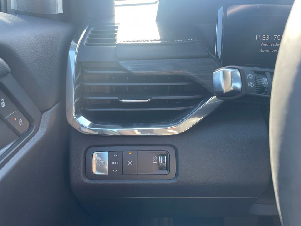 New 2026 GMC Acadia Elevation image 16