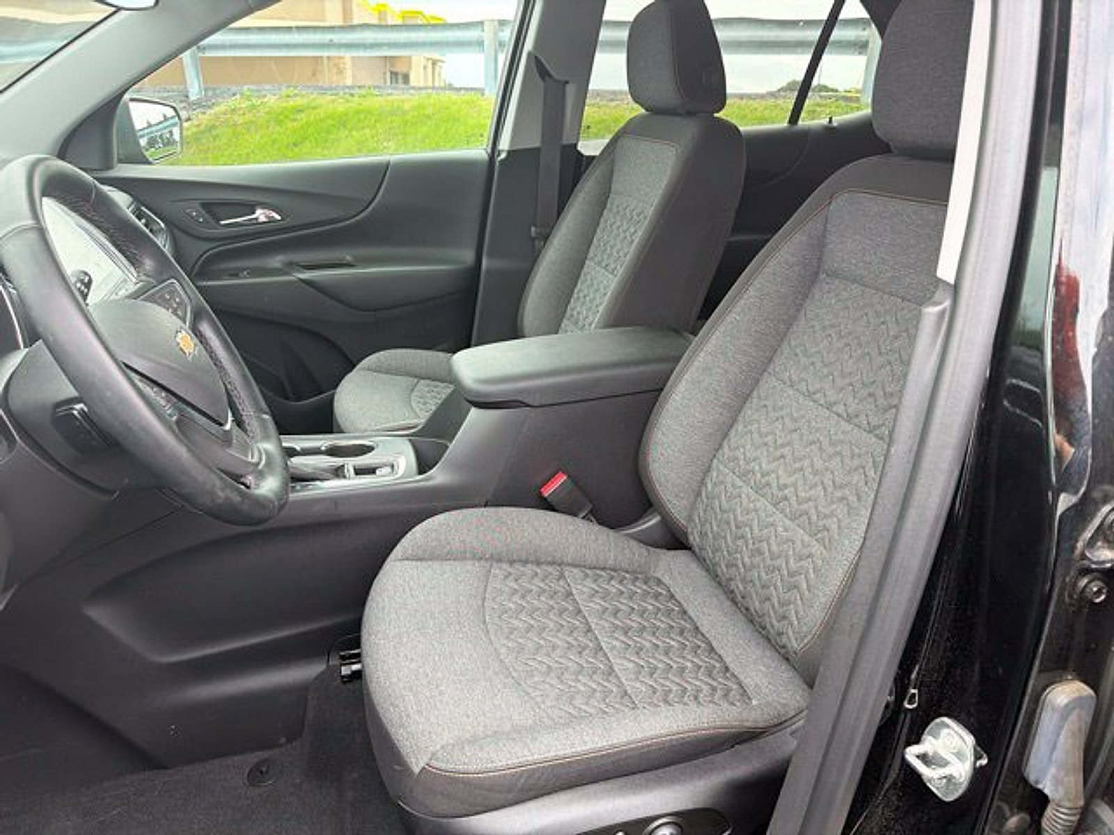Certified 2023 Chevrolet Equinox LT AWD/4WD image 13