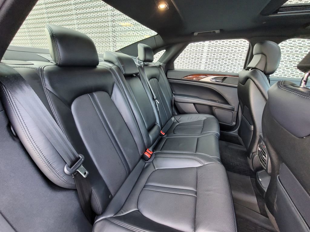 Used 2017 Lincoln MKZ Reserve w/ Climate Package AWD/4WD image 18