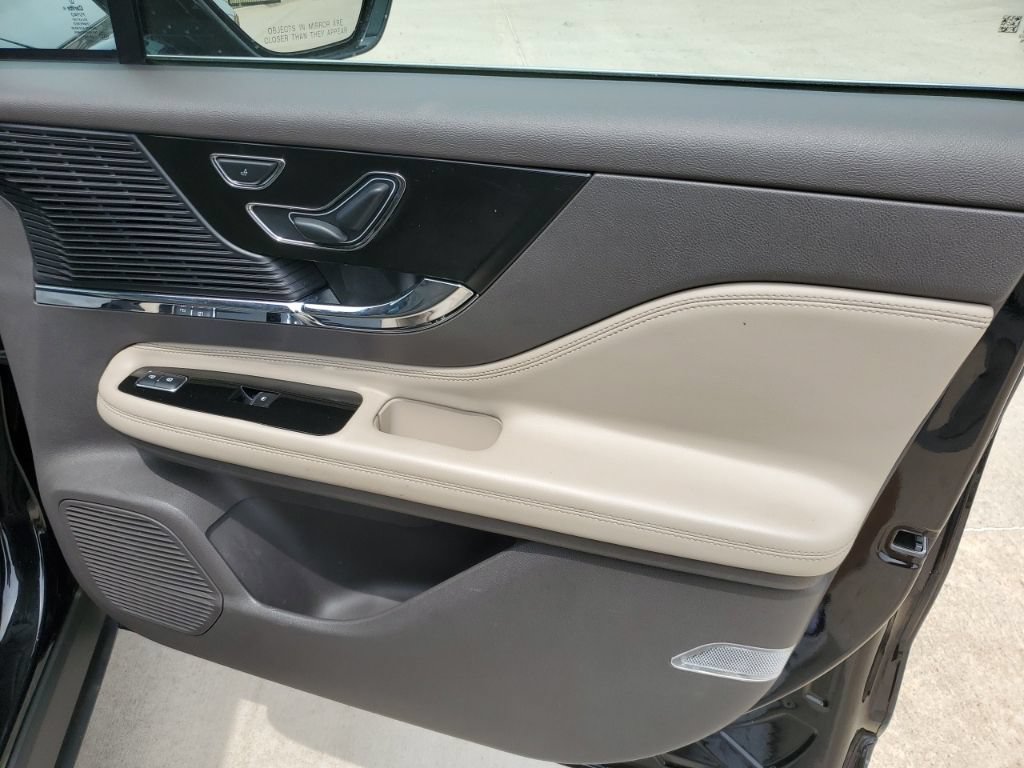 Used 2022 Lincoln Corsair FWD w/ Equipment Group 101A image 19