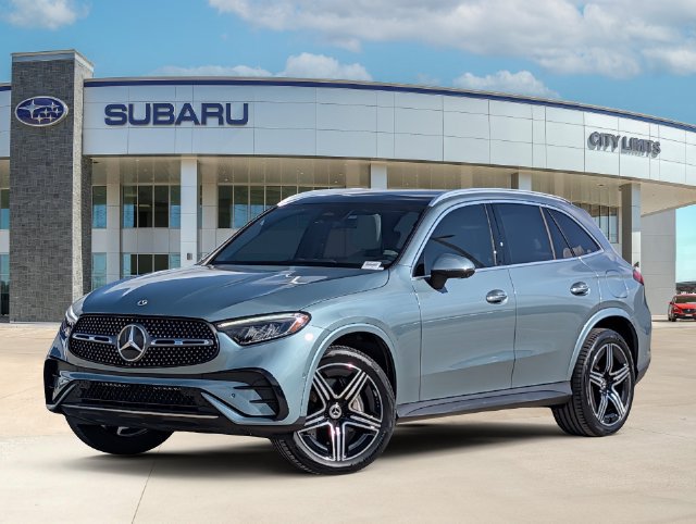 Used 2025 Mercedes-Benz GLC 350e 4MATIC image 1