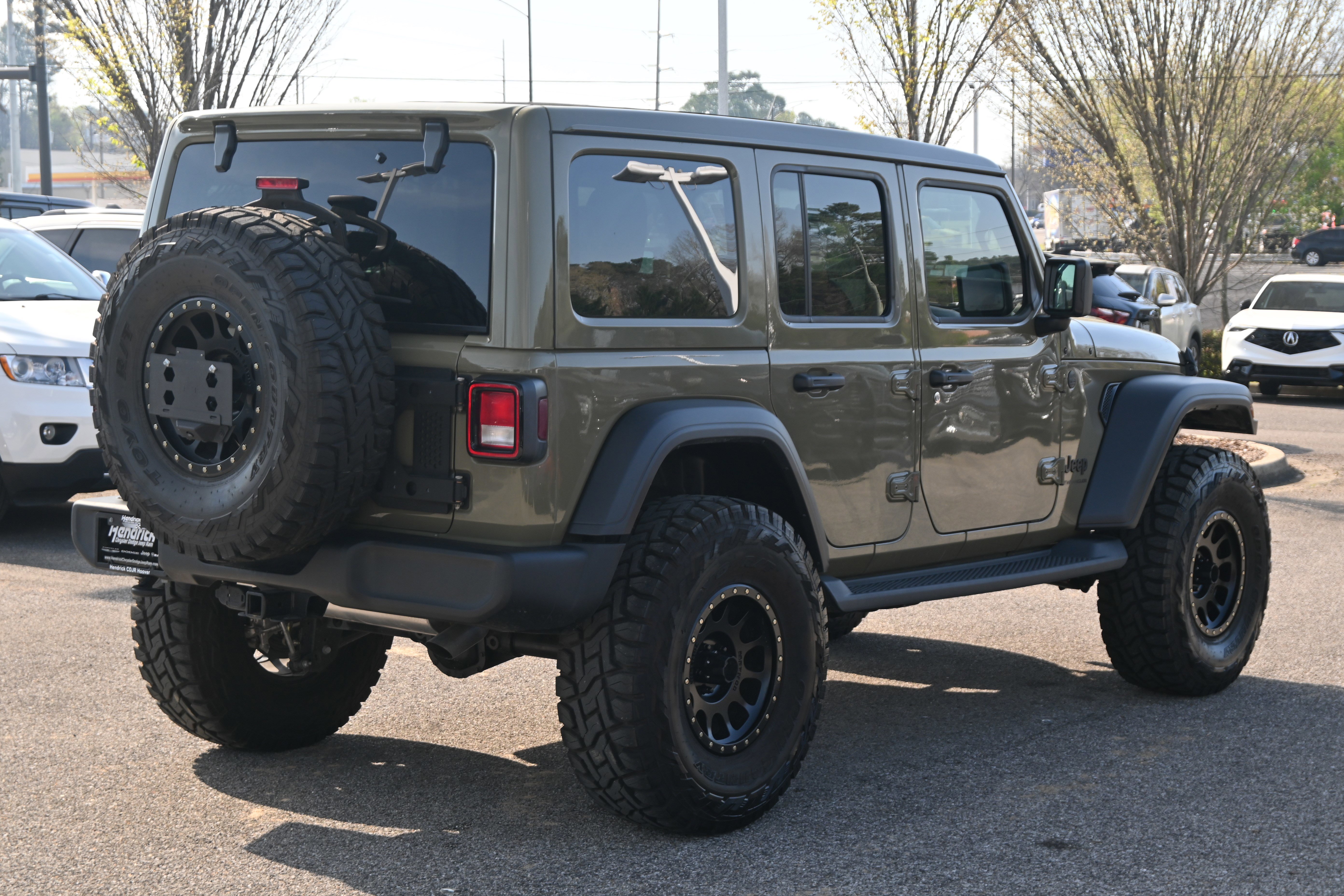 Used 2025 Jeep Wrangler Sport S image 16