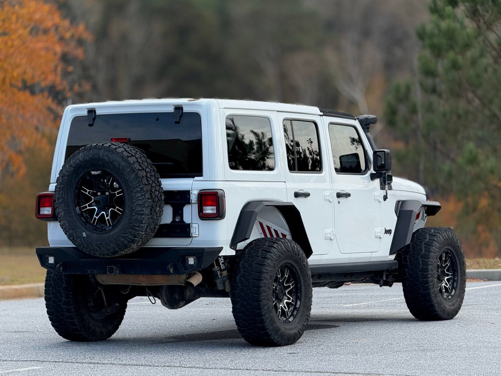 Used 2022 Jeep Wrangler Unlimited Sport w/ Xtreme Recon 35" Tire Package AWD/4WD image 10