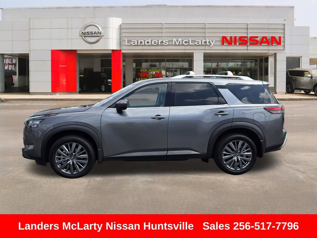 Used 2025 Nissan Pathfinder SL w/ SL Premium Package FWD image 8