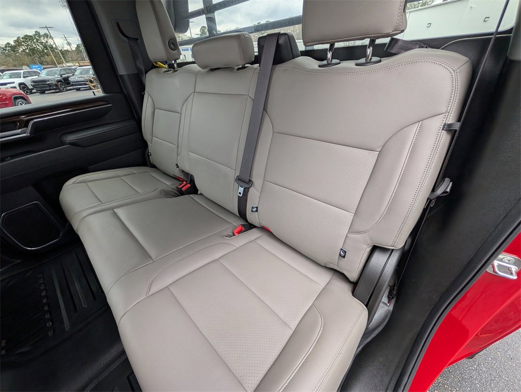 Used 2024 Chevrolet Silverado 3500 LT image 24