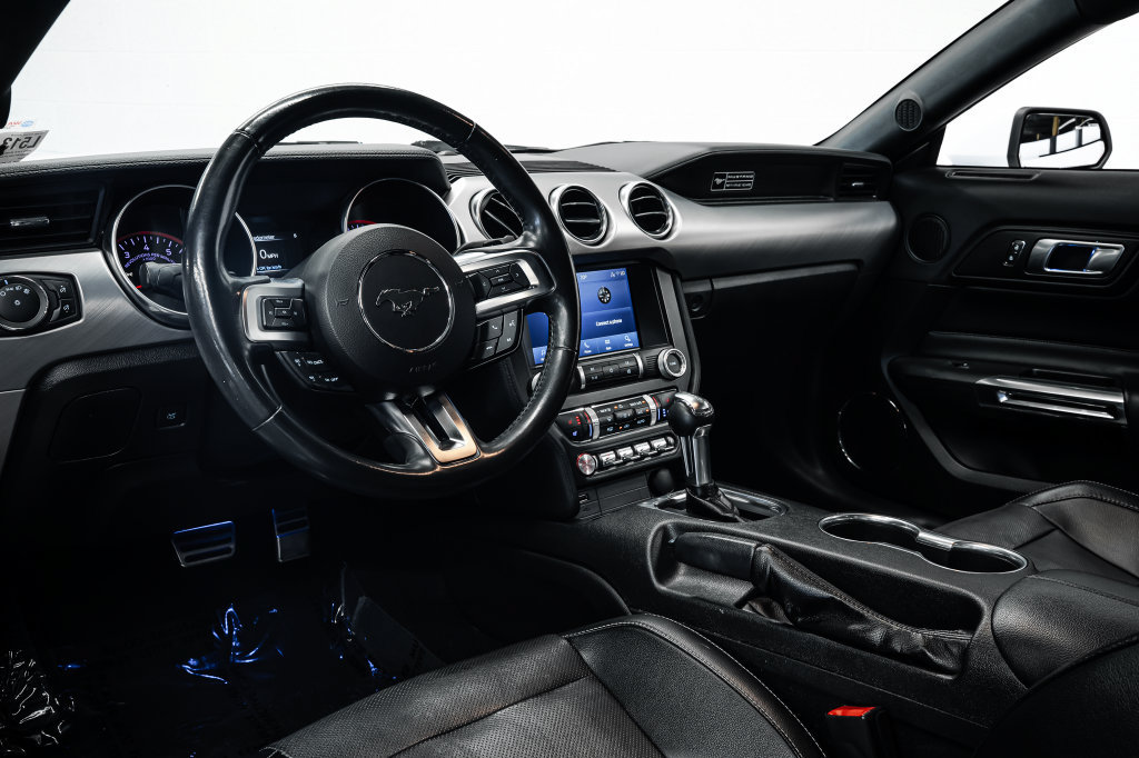 Used 2020 Ford Mustang Premium RWD image 19