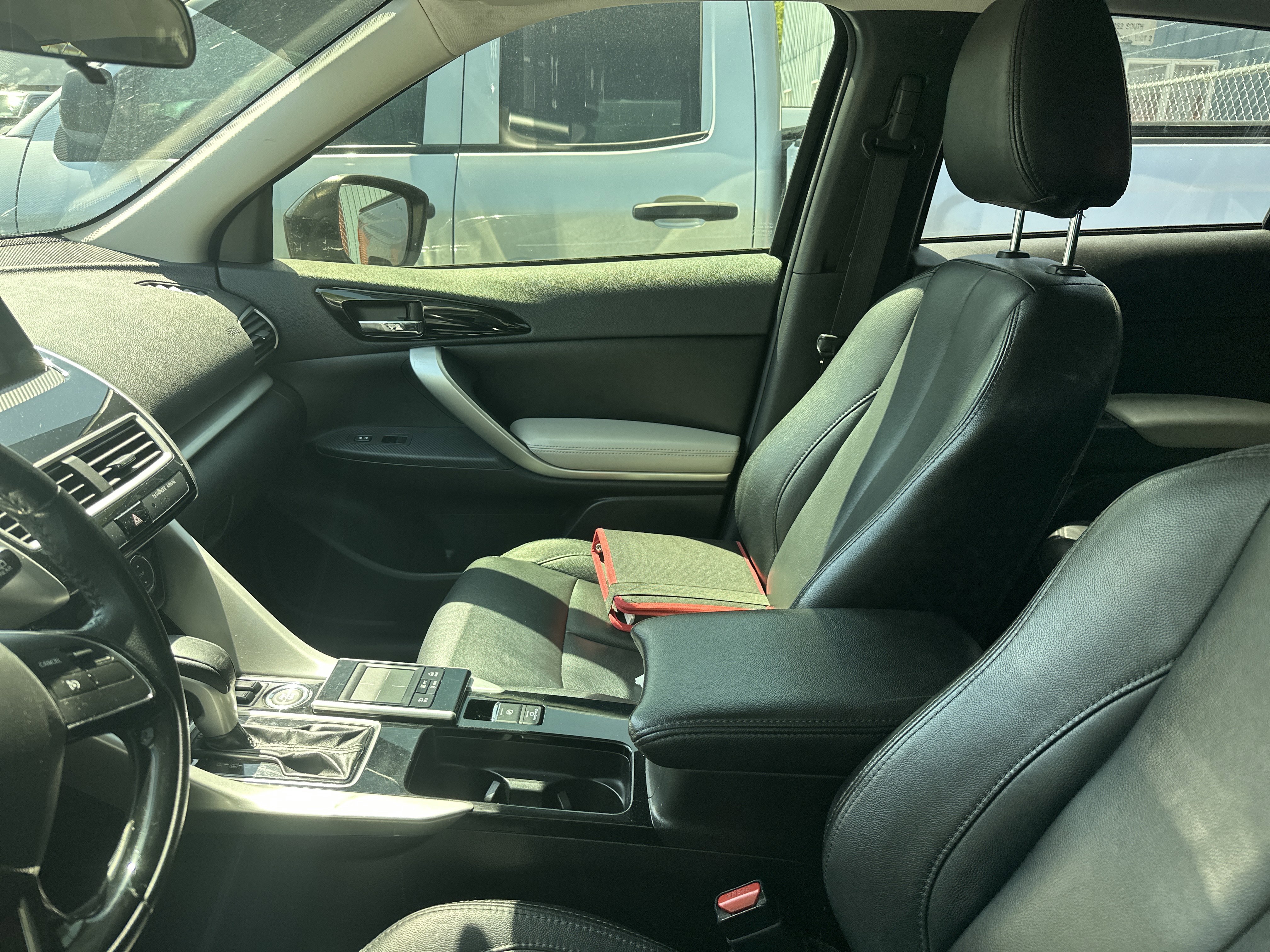 Used 2019 Mitsubishi Eclipse Cross SE AWD/4WD image 8
