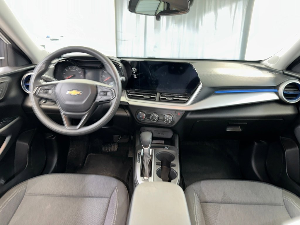 Certified 2024 Chevrolet Trax LS w/ Driver Confidence Package image 25