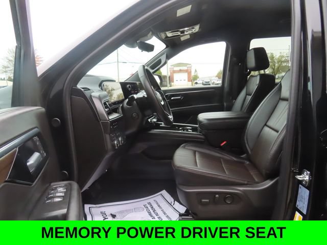 Used 2026 Chevrolet Tahoe High Country AWD/4WD image 18