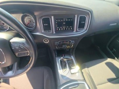 Used 2020 Dodge Charger SXT RWD image 14