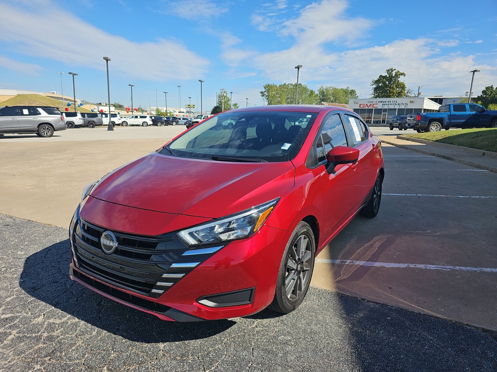 Used 2025 Nissan Versa SV FWD image 8
