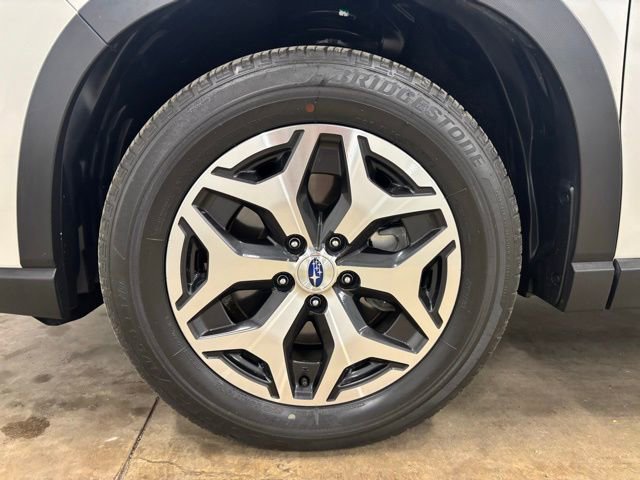 Used 2024 Subaru Forester Premium AWD/4WD image 9