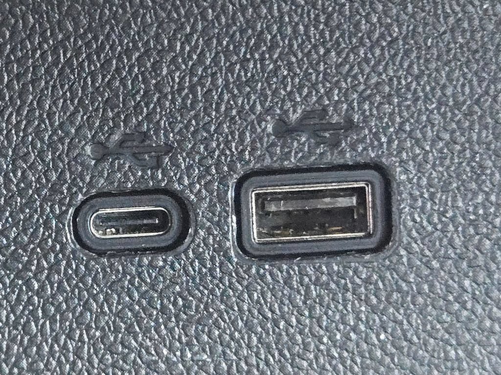 Used 2026 Chevrolet Traverse LT FWD image 28