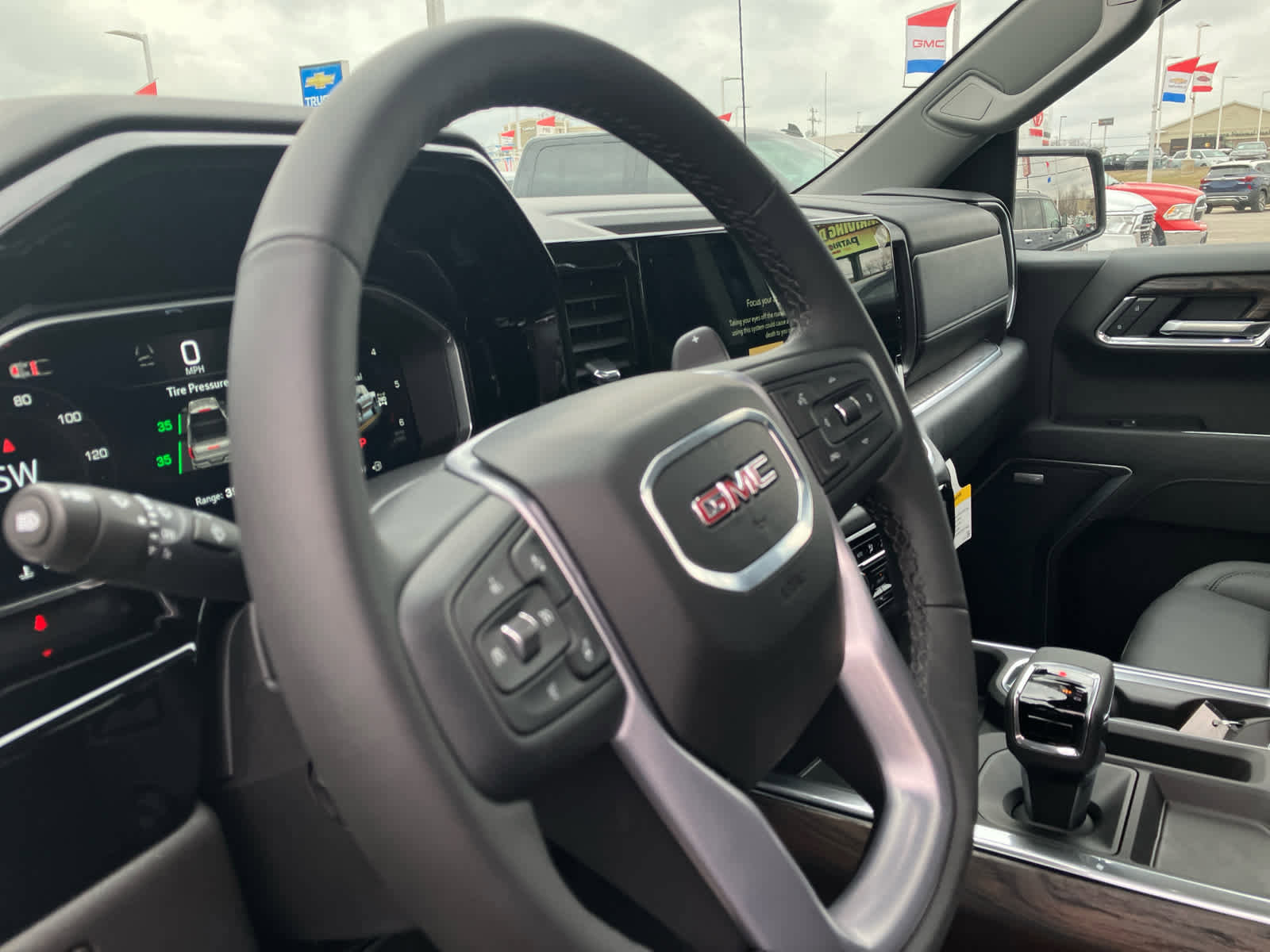 New 2026 GMC Sierra 1500 SLT w/ SLT Premium Package image 9
