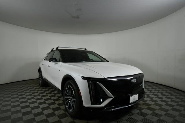 New 2025 Cadillac Lyriq Sport w/ LPO, Floor Liner Package image 17