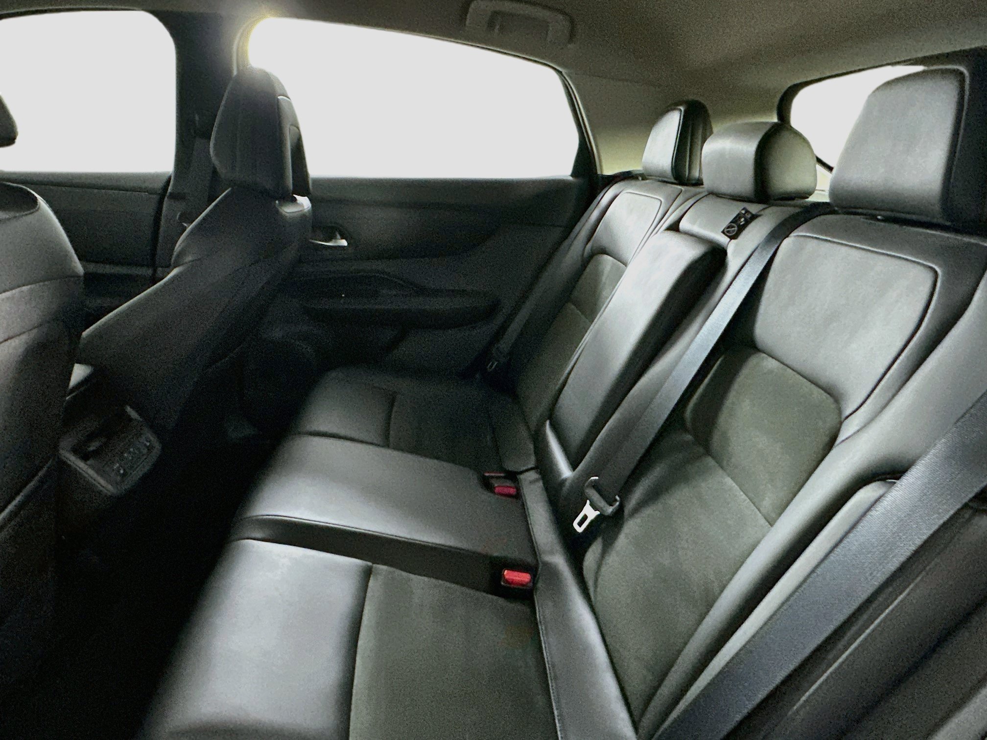 Used 2023 Nissan Ariya FWD image 27