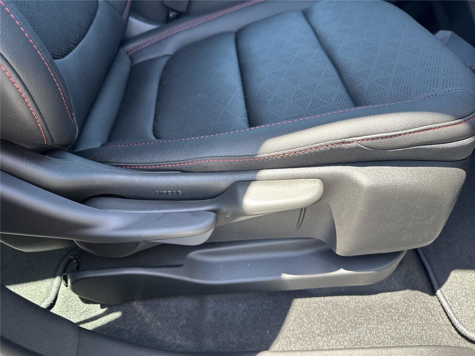 New 2027 Chevrolet Bolt RS w/ Technology Package FWD image 37