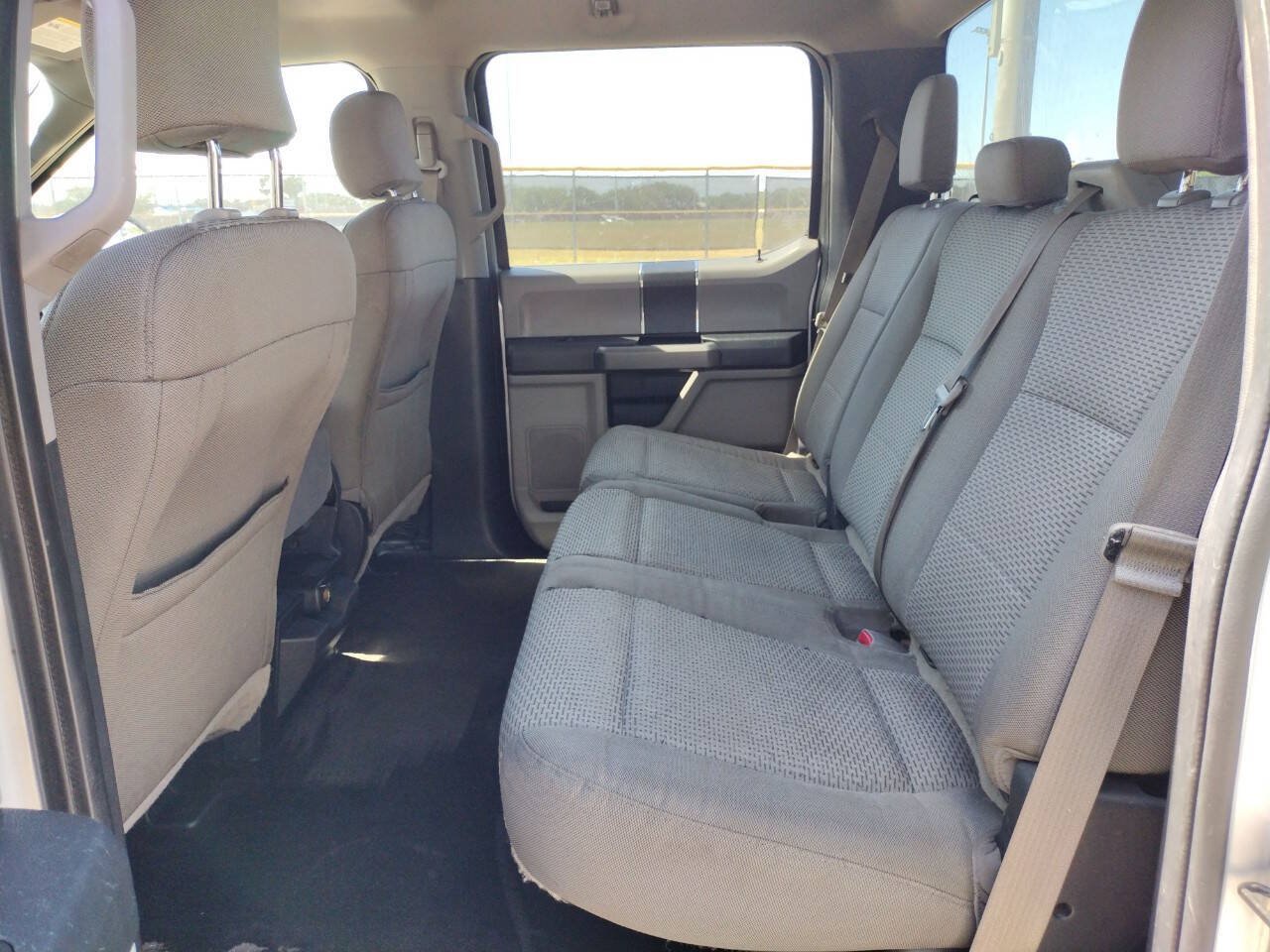 Used 2015 Ford F150 XLT RWD image 14