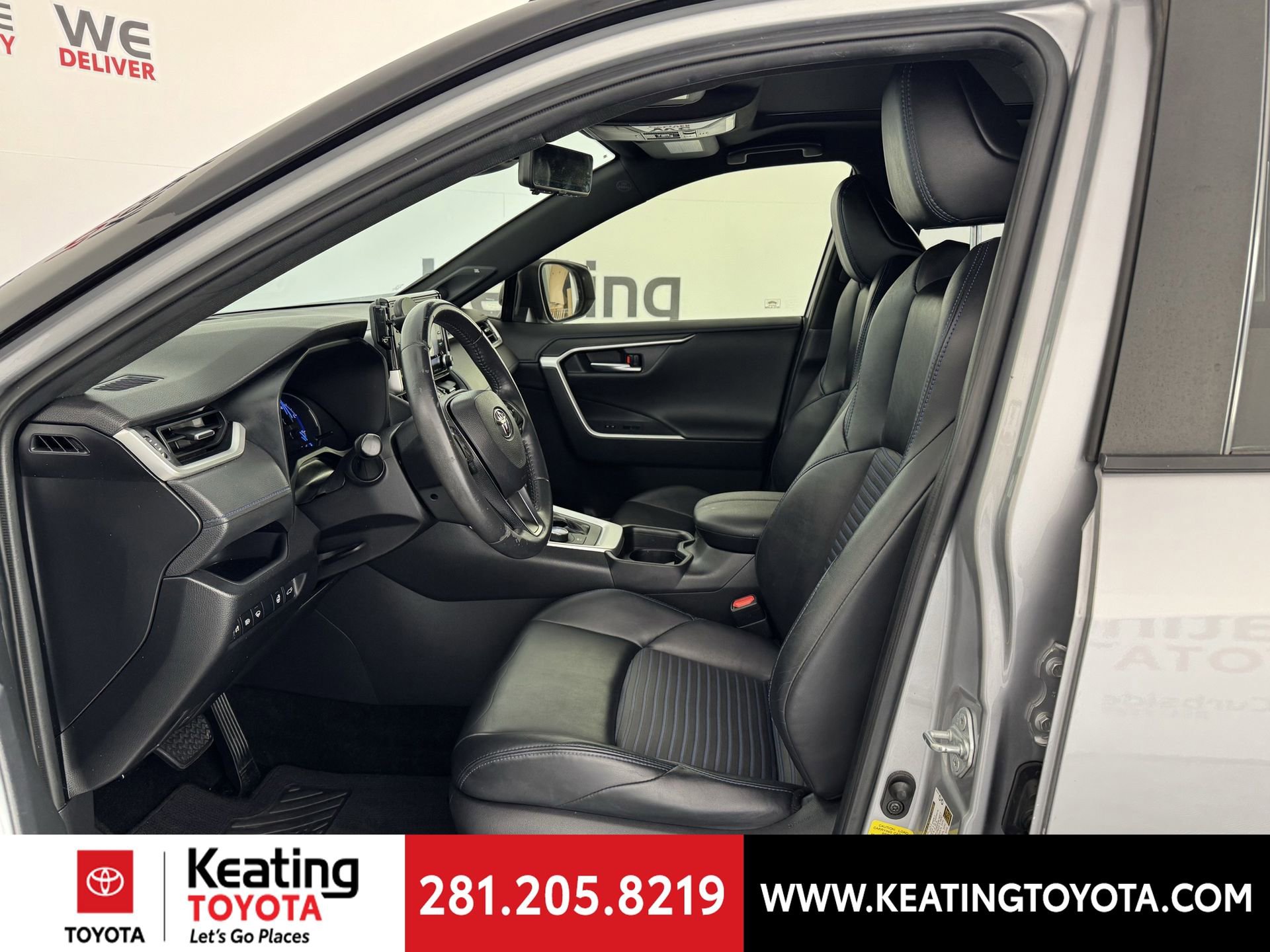 Used 2019 Toyota RAV4 XSE AWD/4WD image 14