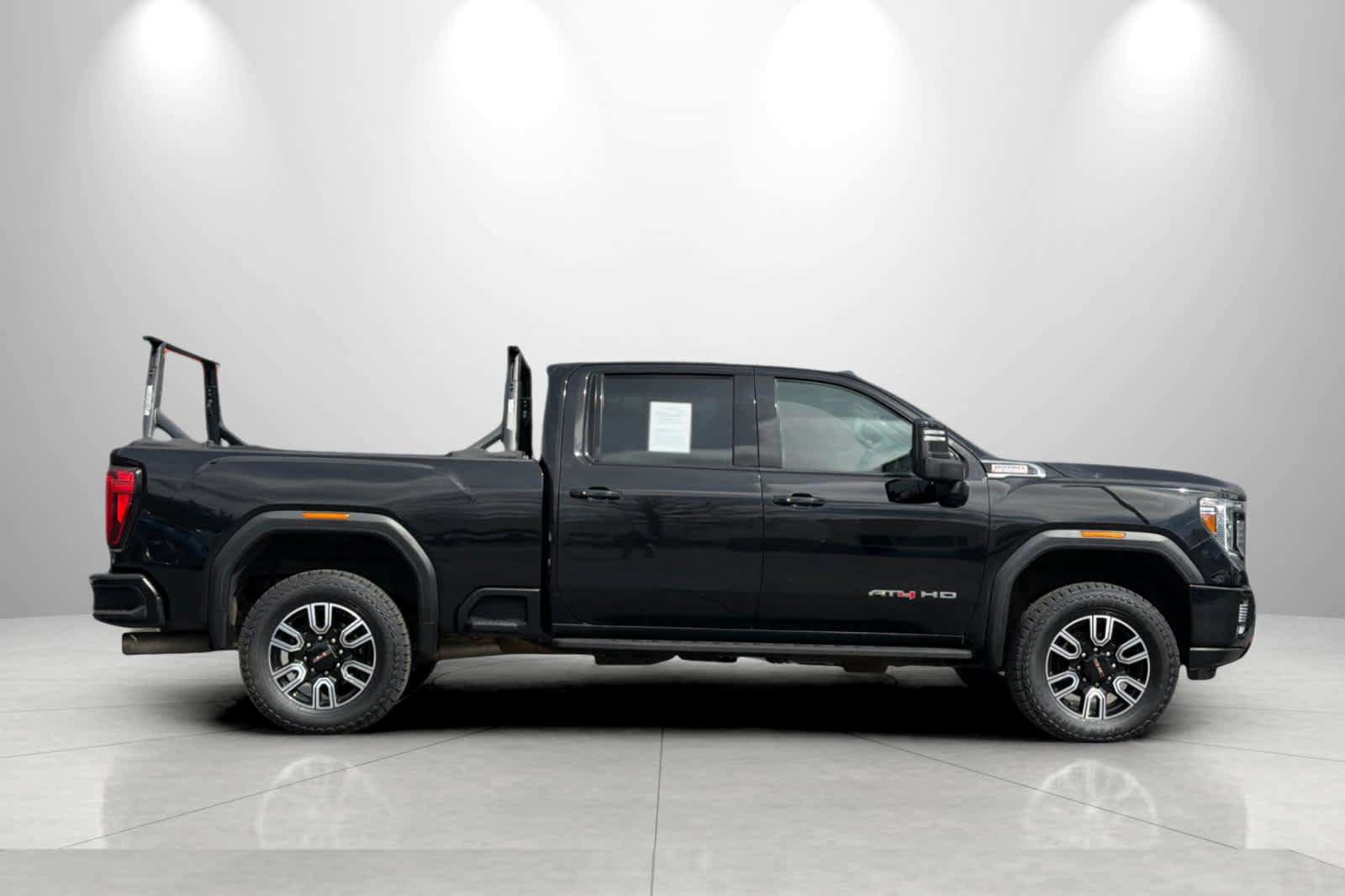 Used 2021 GMC Sierra 3500 AT4 w/ AT4 Premium Plus Package AWD/4WD image 8