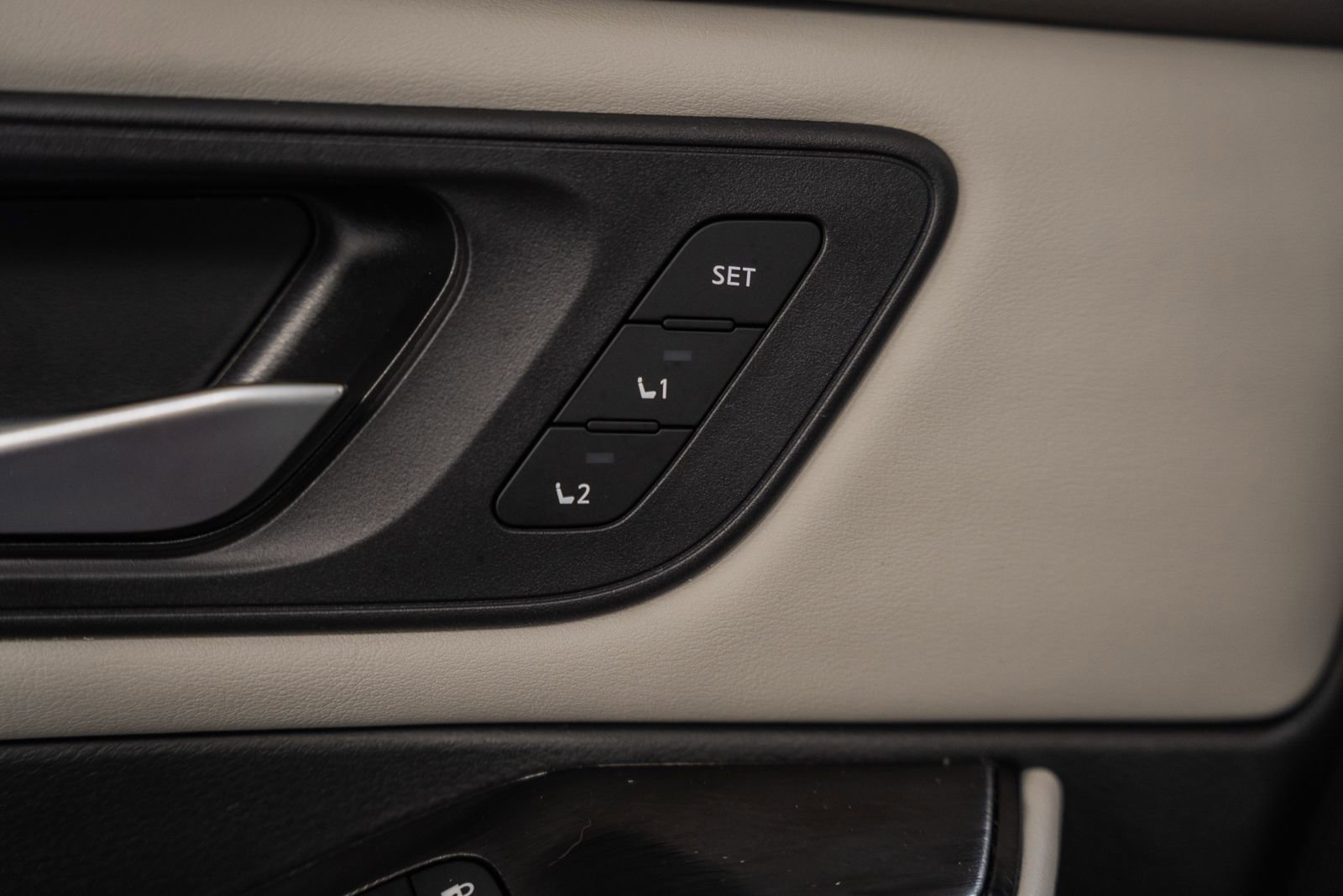 Used 2023 Nissan Rogue SL image 43