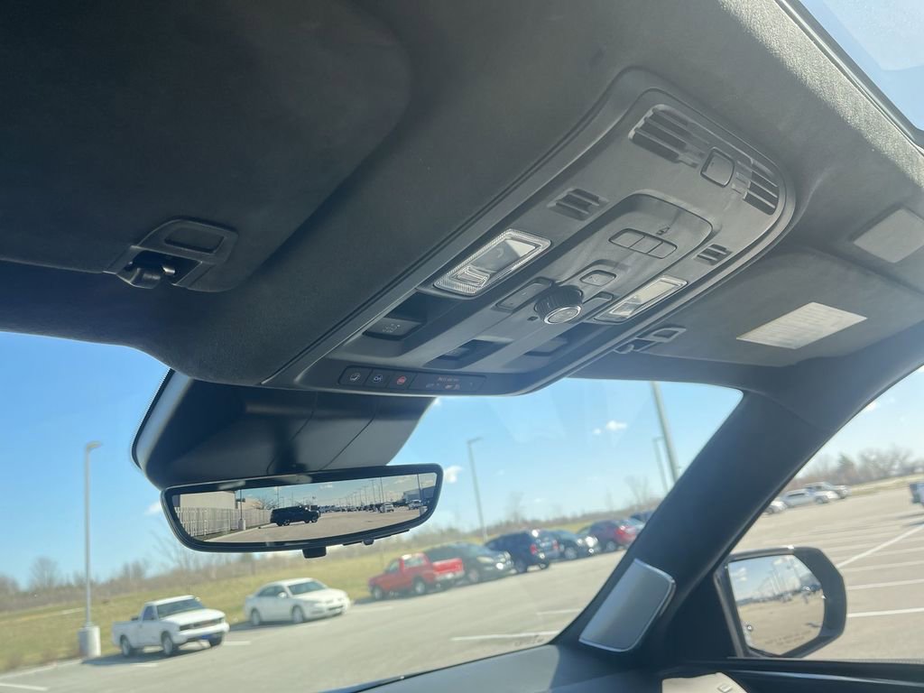 Used 2023 Cadillac Escalade ESV Sport Platinum w/ LPO, ONYX Package image 30